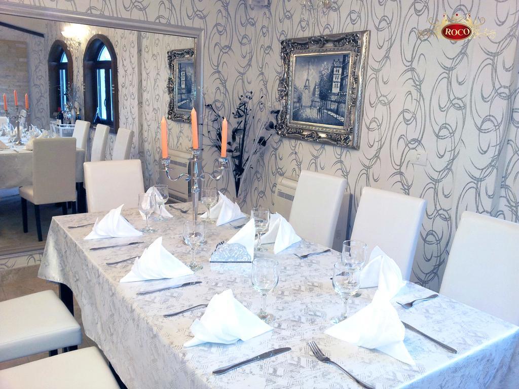 Hotel Roco Izvin Luaran gambar