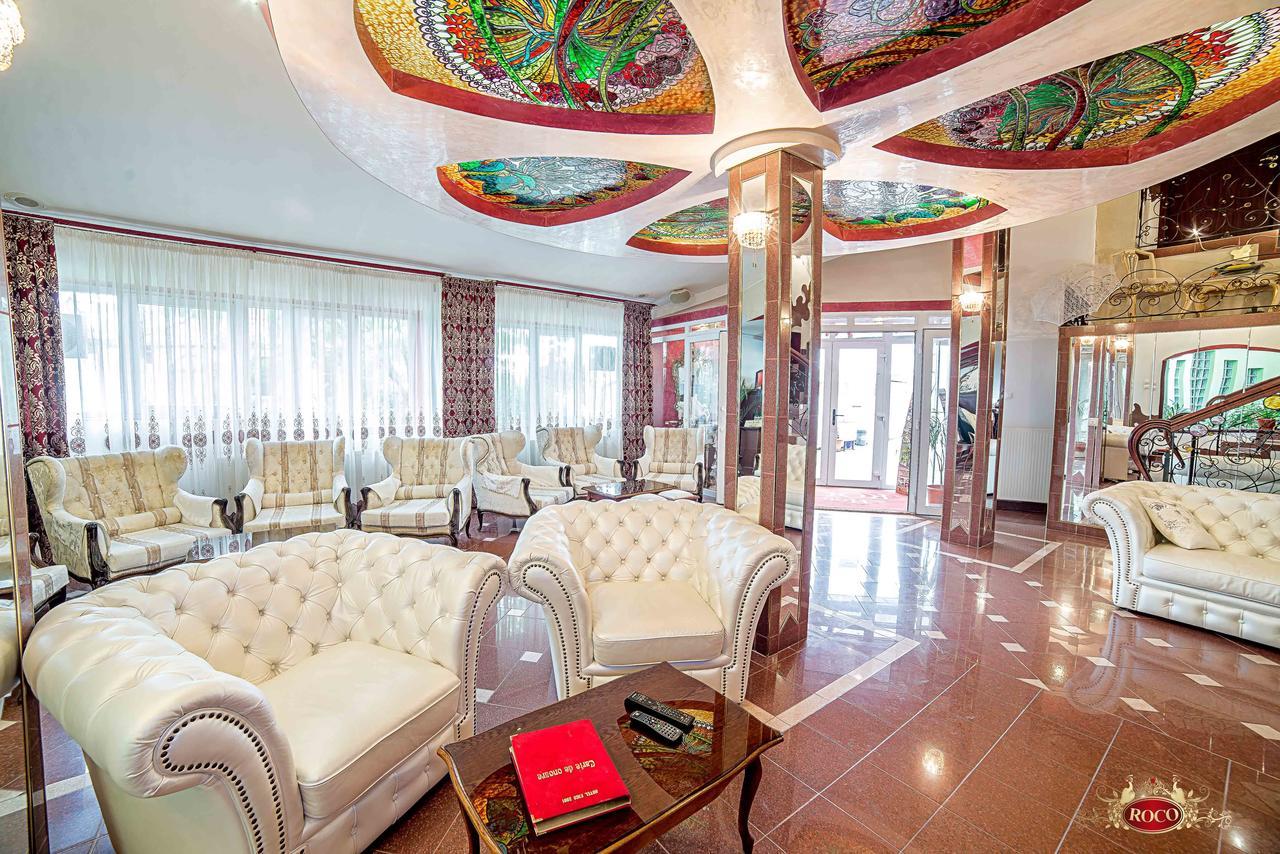 Hotel Roco Izvin Luaran gambar