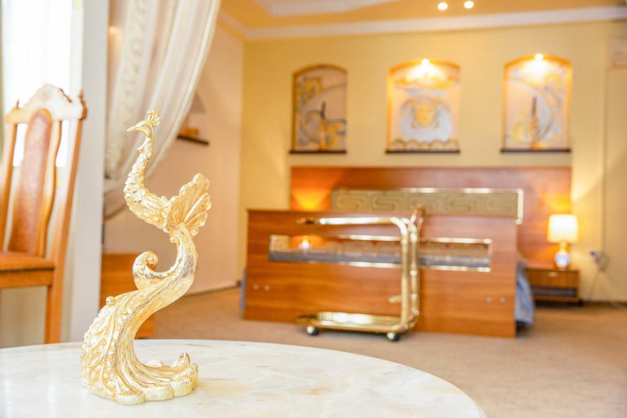 Hotel Roco Izvin Luaran gambar